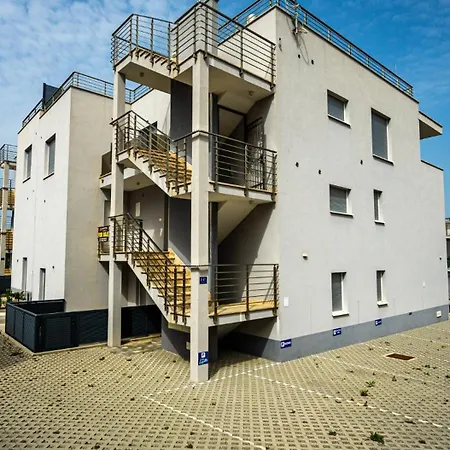 Apartment Dina For 6, Okrug Gornji, Sea View, Pool *